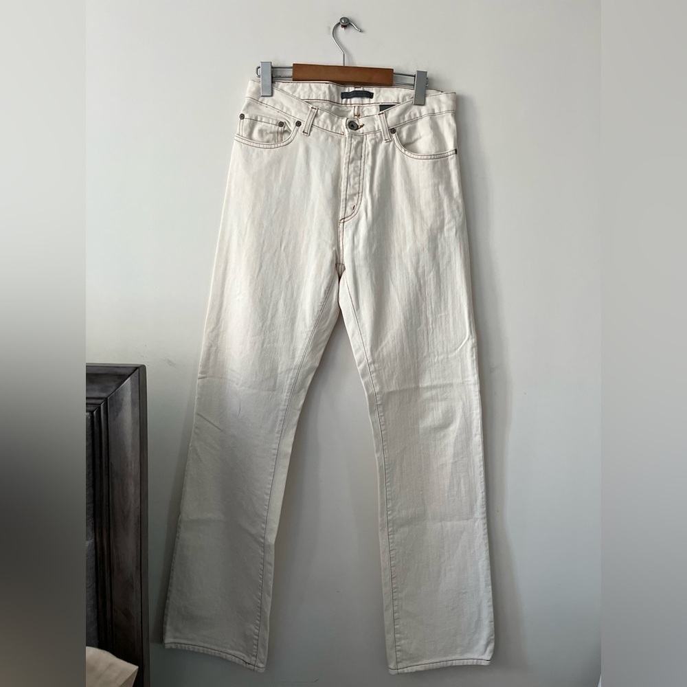 JOHN VARVATOS - Authentic Fit Contrasting Stitching Cream Straight Leg Jeans